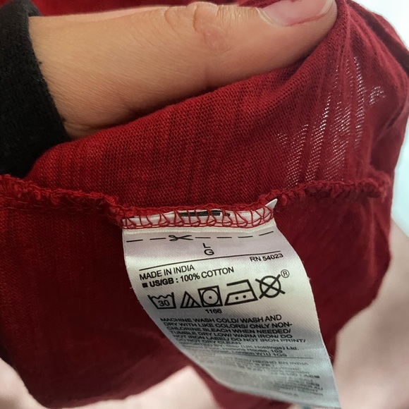 Gap Graphic Tee - Picture 7 of 7